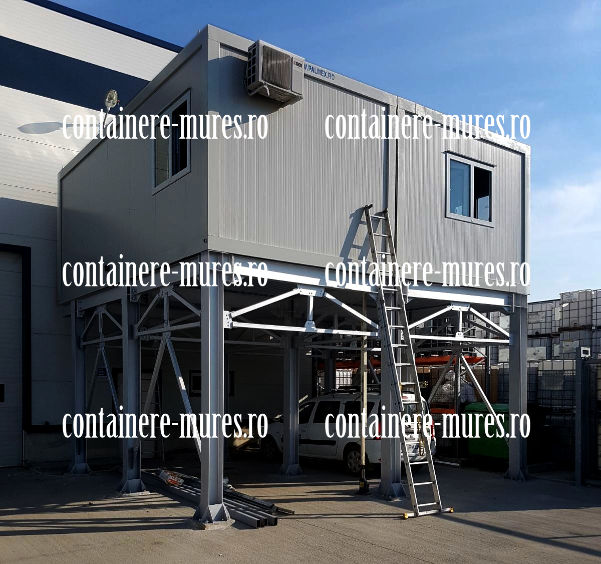 pret container metalic Mures